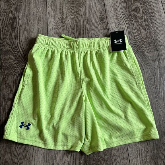 Under Armour boys  Neon Green Shorts - Picture 1 of 4